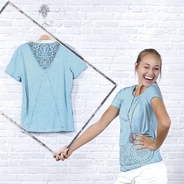 Shirt mit Spitzeneinsatz, blue breeze, Gr. M, Bio-Baumwolle mit Rosenquarz